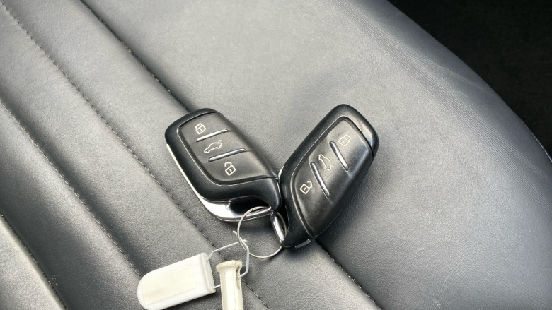 MG Hs 1.5 T-GDI Exclusive 5dr Petrol Hatchback